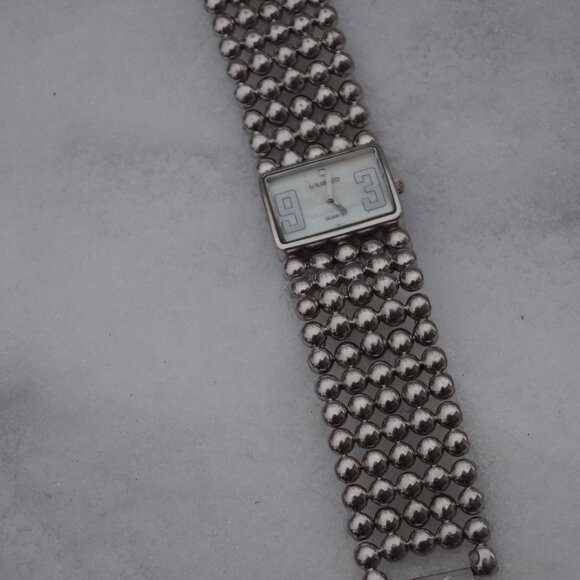 Silver Plated Mother Of Pearl Unlisted Ladies Watch - Picture 5 of 10